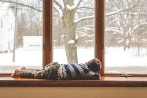 kid on snow day